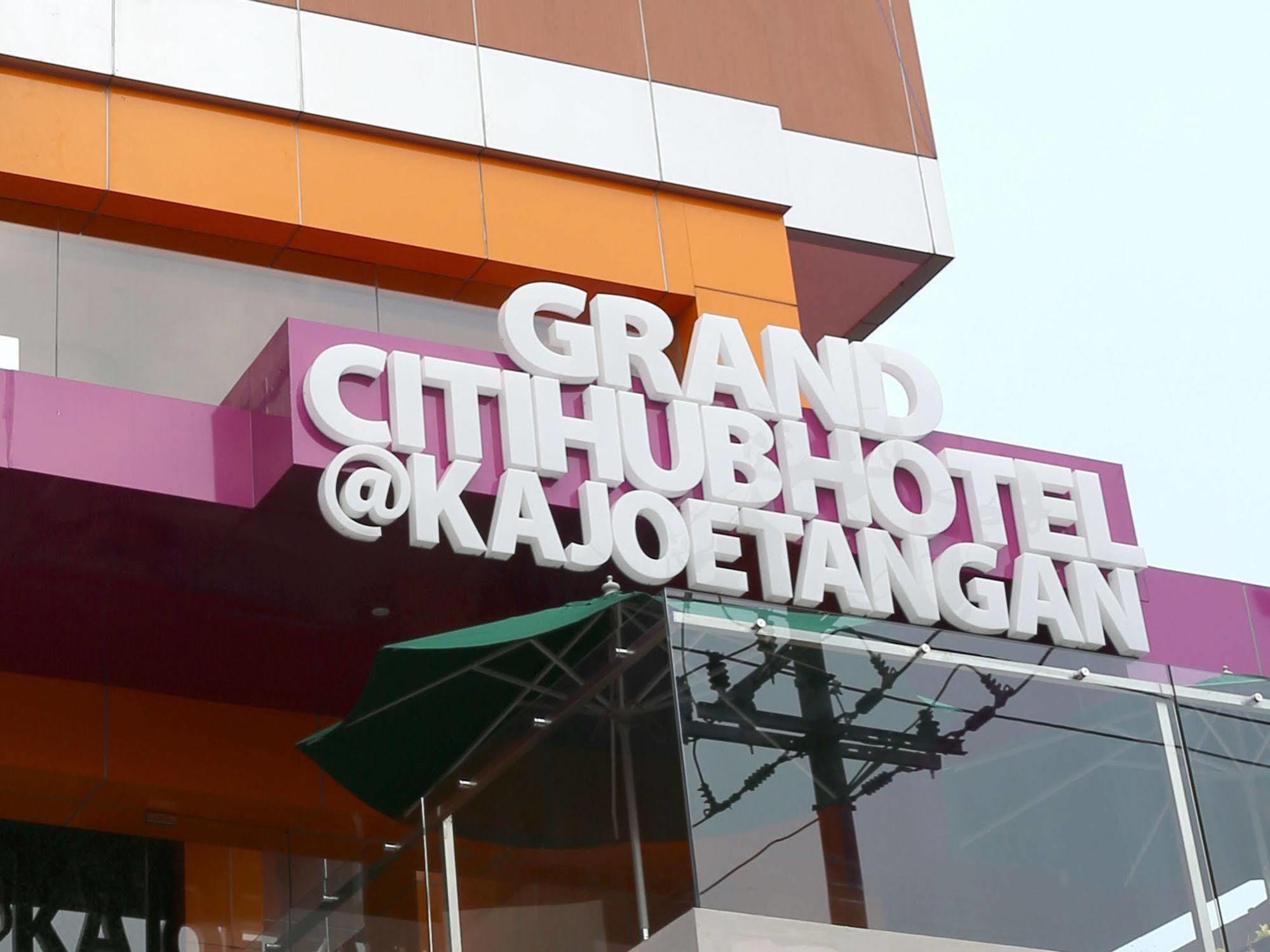 Grand Citihub Hotel @Kajoetangan Malang Eksteriør billede