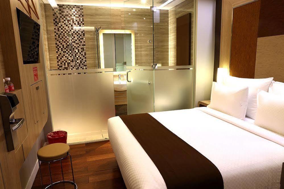Grand Citihub Hotel @Kajoetangan Malang Eksteriør billede